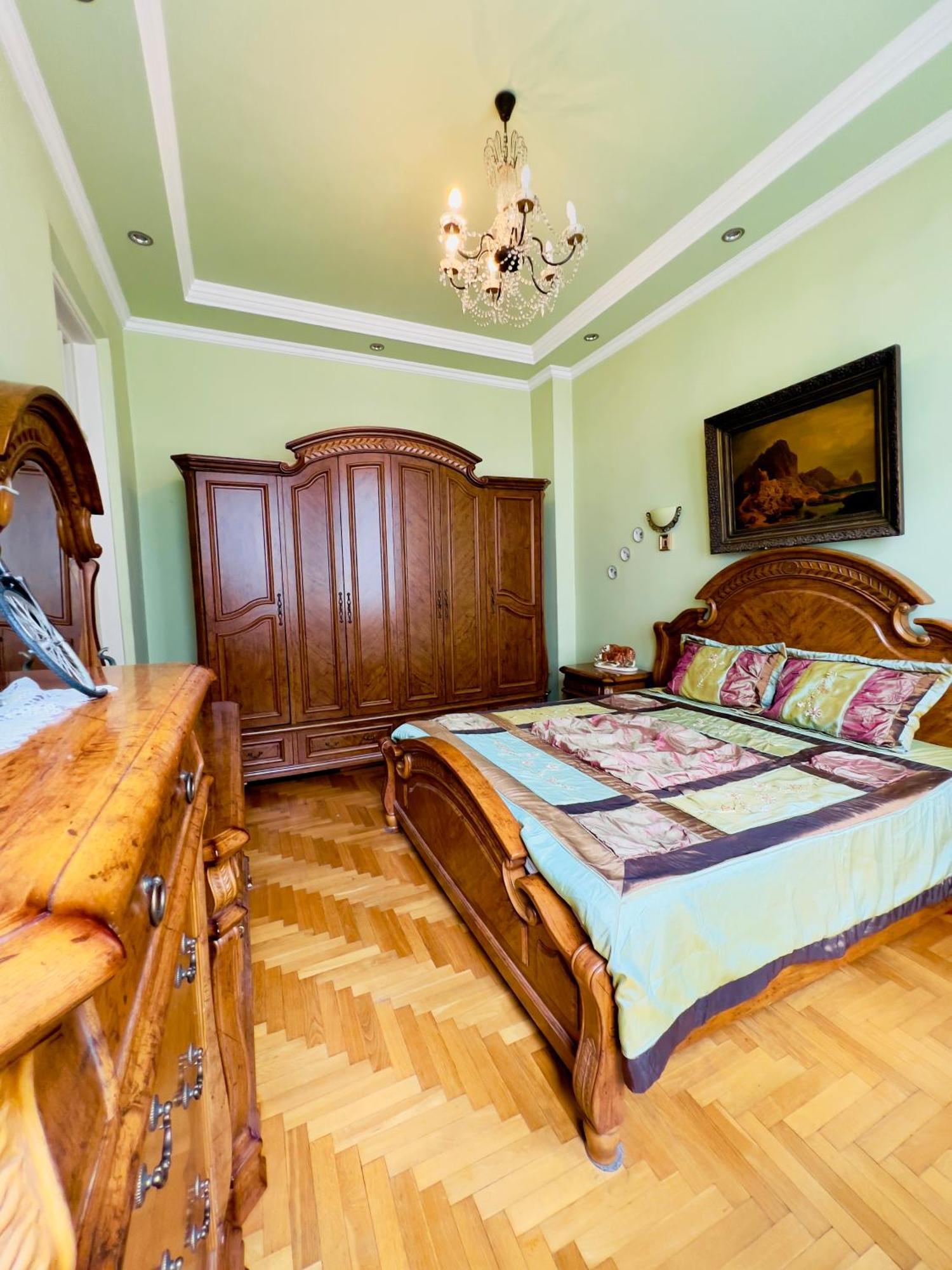 Apartment Maisi Batoemi Buitenkant foto